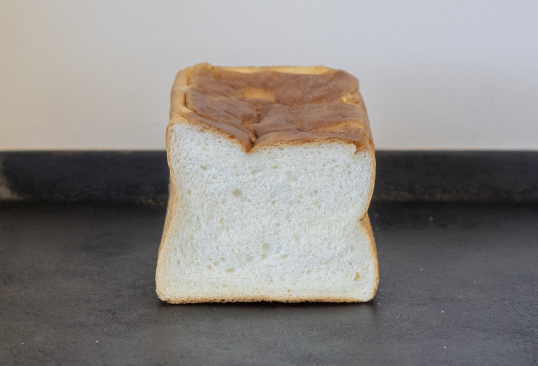 純生食パン 《メルスイート》